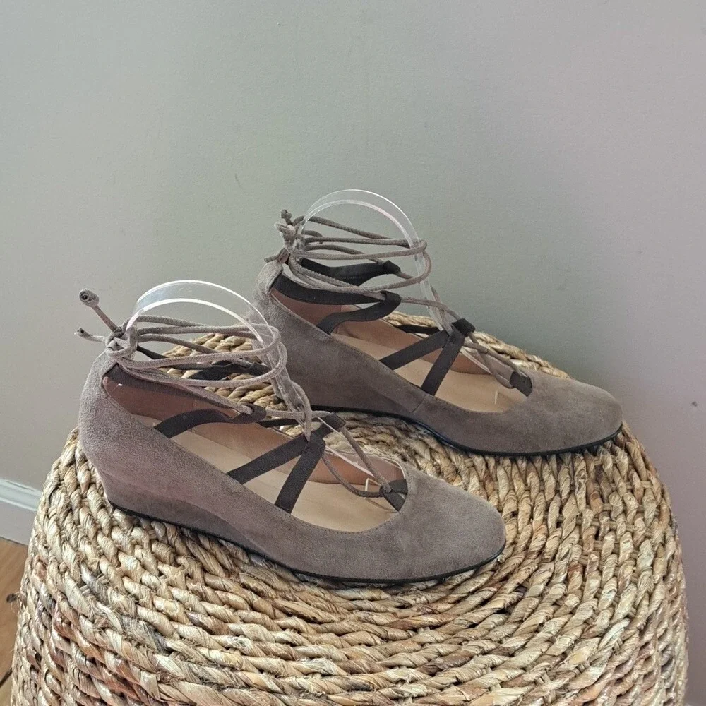 FS/NY French Sole Womens Taupe Suede Elastic/String Lace-up Ballet Wedge Flats 8